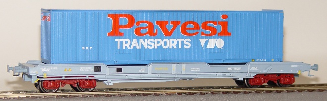 Flat car type KM with 40 foot container PAVESI<br /><a href='images/pictures/LS_Models/30291.jpg' target='_blank'>Full size image</a>